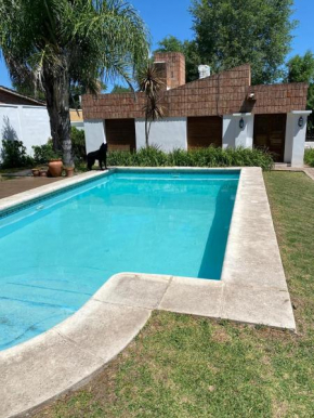 Casa c piscina para hasta 6 pax